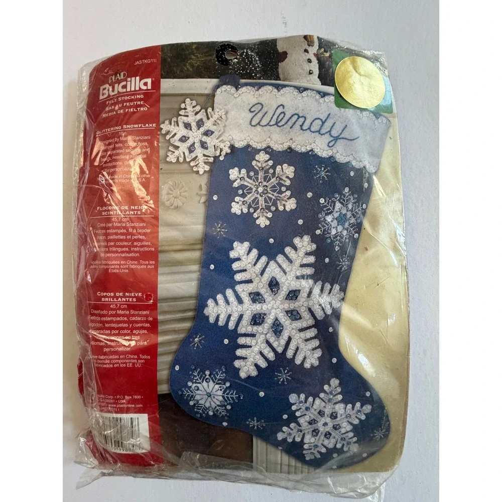 New Bucilla Glittering Snowflake 18